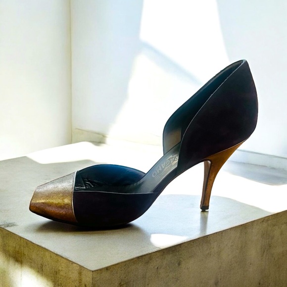 SALVATORE FERRAGAMO PURPLE LEATHER D'ORSAY PUMPS - RARE - Picture 2 of 6